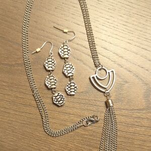 Silver Pinecone Earrings & Necklace Set